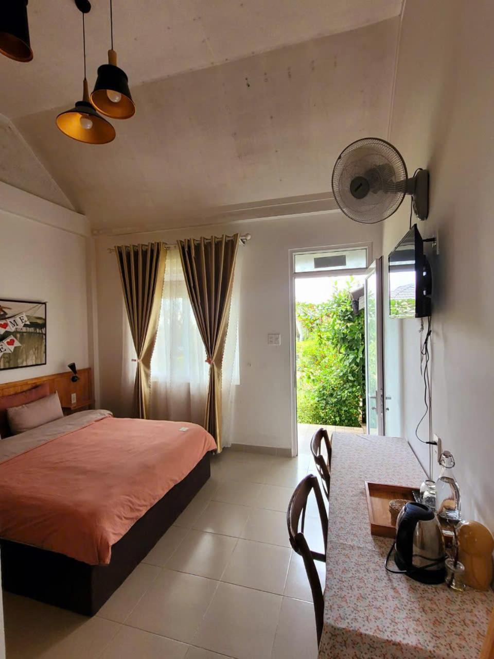 La Nha Homestay ダラット エクステリア 写真